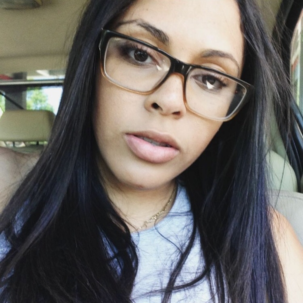 Meet your Posher, Cari